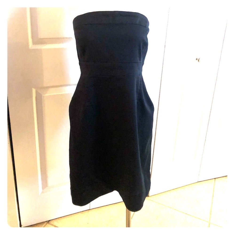 COPY - Navy blue fitted strapless dress